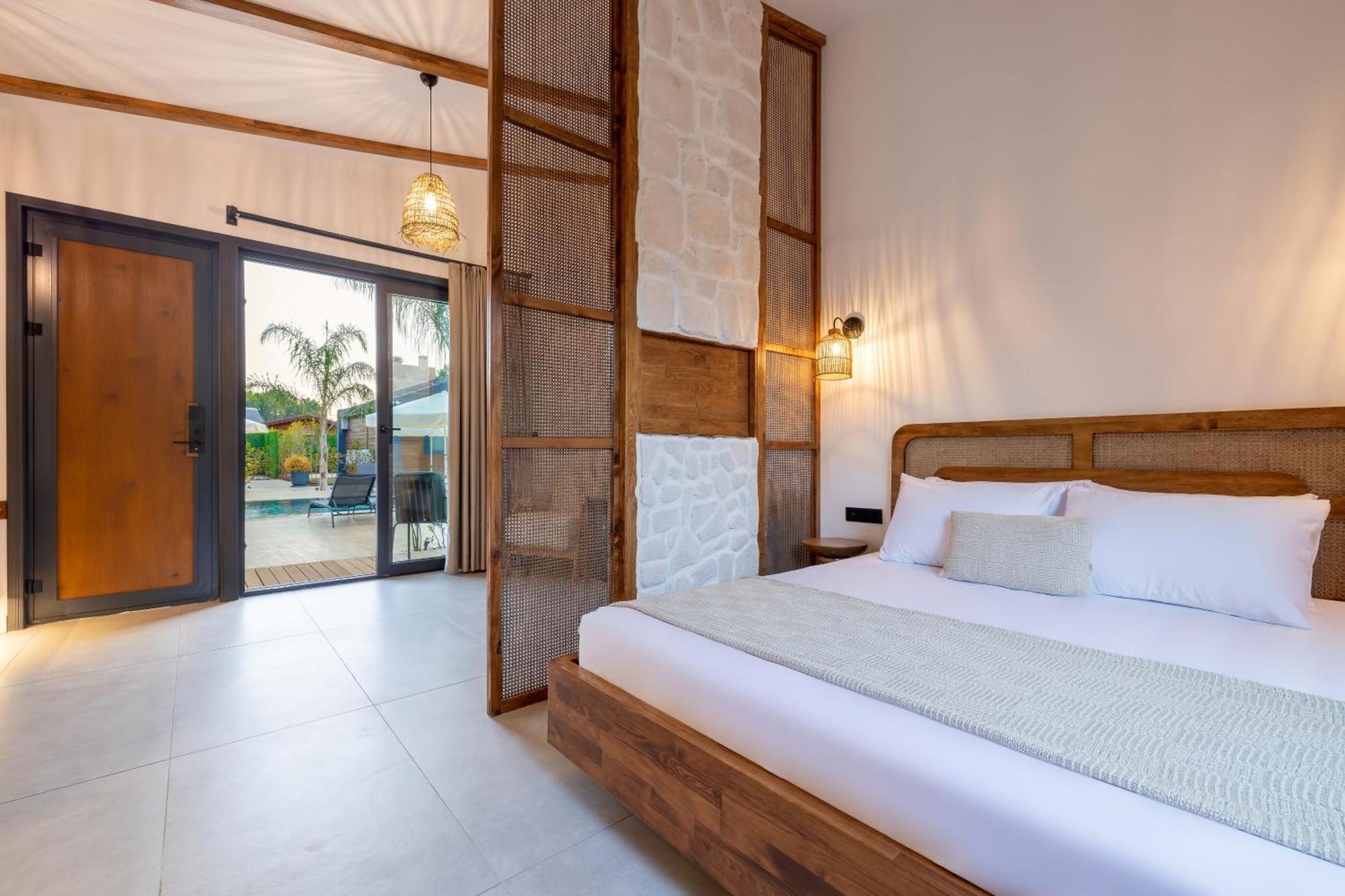 Rota Kilidonia Karaoez Suites&Villas الغرفة الصورة